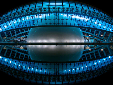 Modern Architecture by night represents the overview of your business with Qlik 